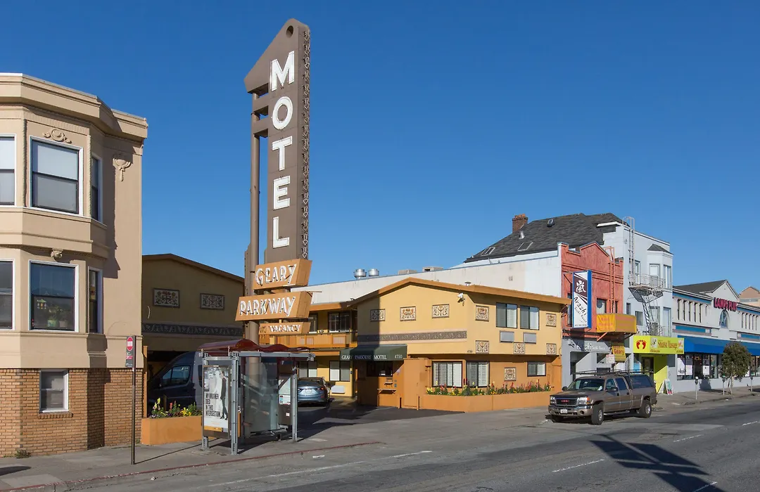Geary Parkway Motel-1