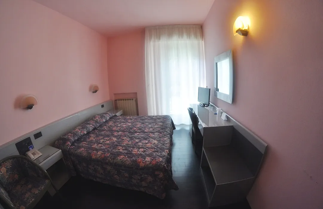 Hotel Cristallo-1