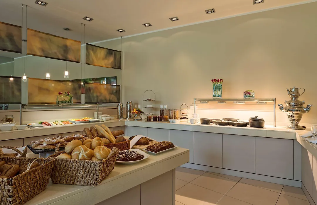 Park Inn by Radisson Linz-1