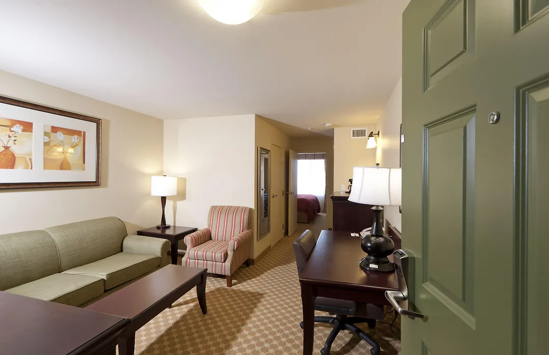 Holiday Inn & Suites - Barstow By Ihg-1