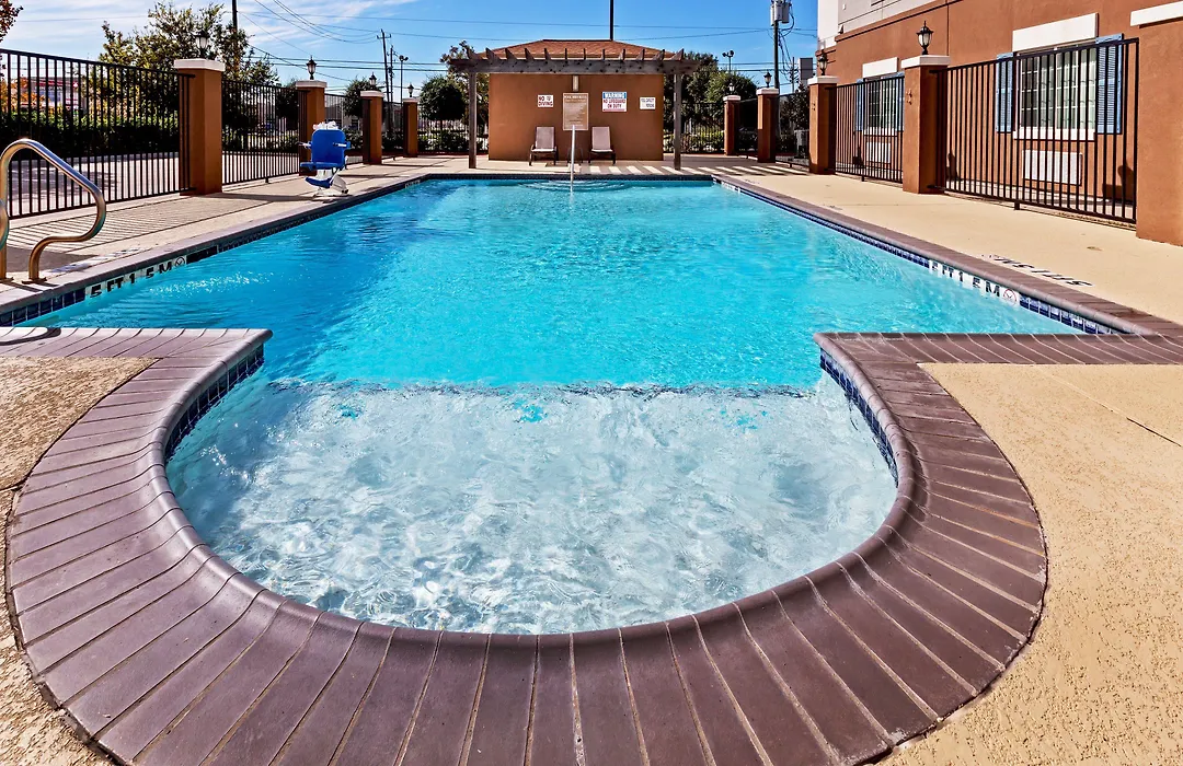 Candlewood Suites Baytown By Ihg-1