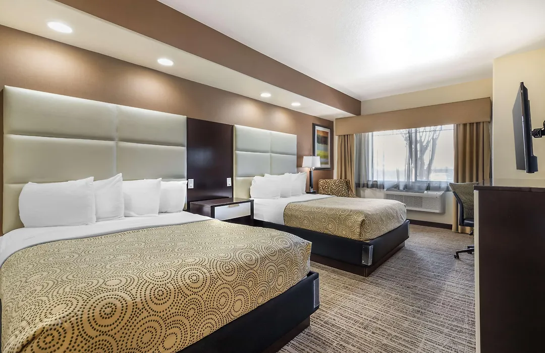 Best Western Plus Lackland Hotel And Suites.-1