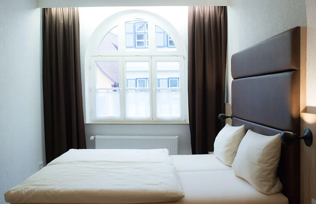 Hotel PIAZZA-1