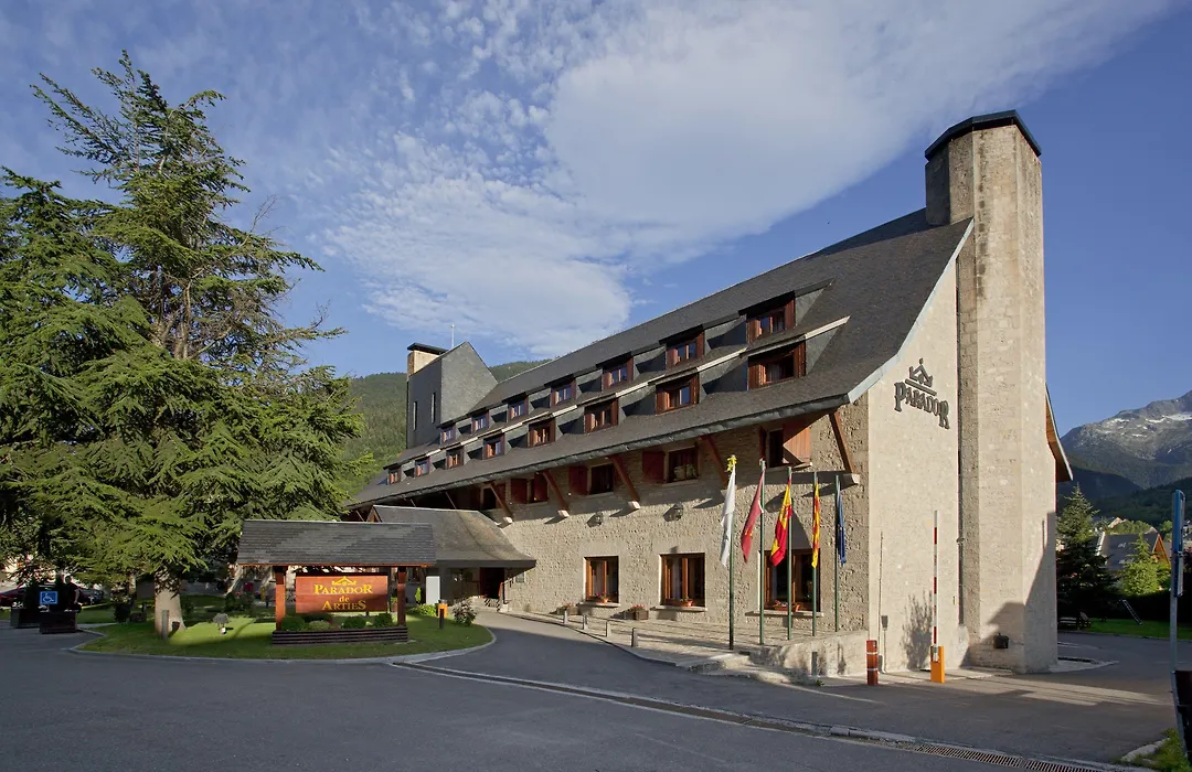 Parador de Artíes-1