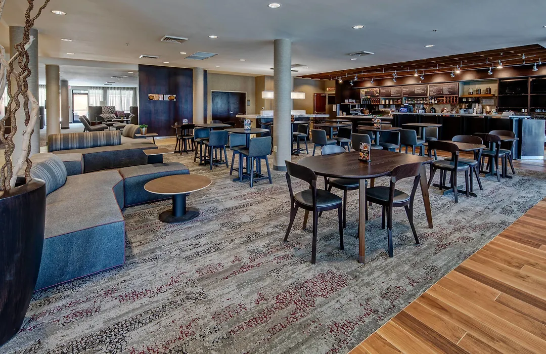 Courtyard By Marriott Troy-1