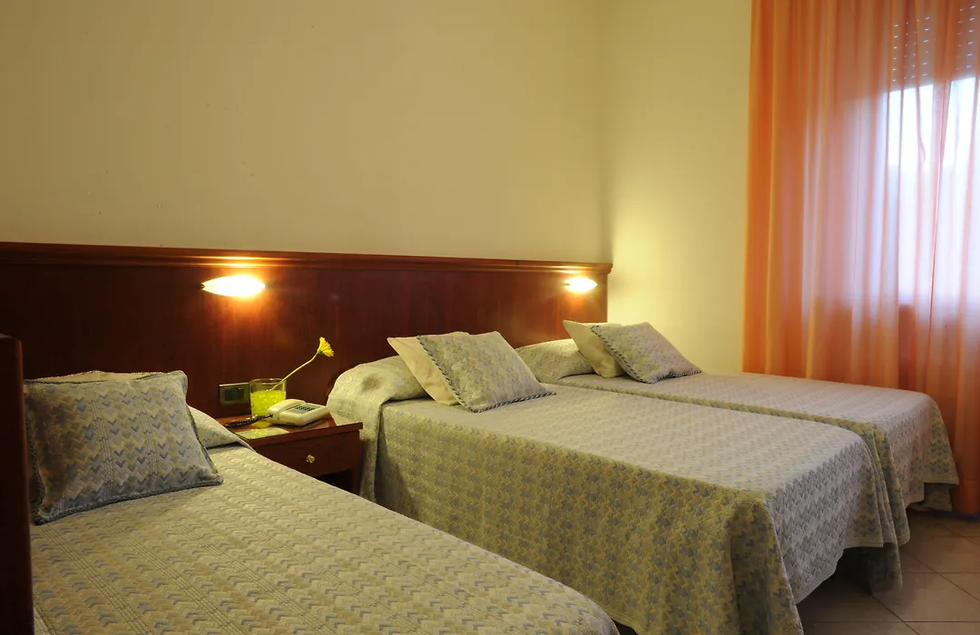 Grifone Hotel Ristorante-1