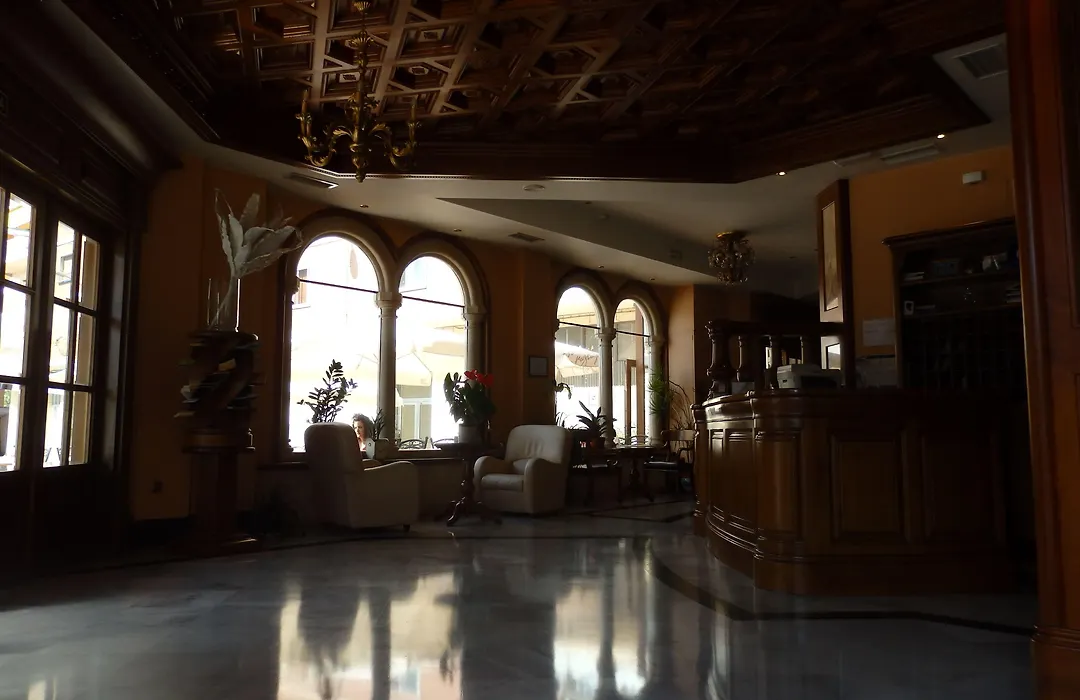 Hotel Aranda-1
