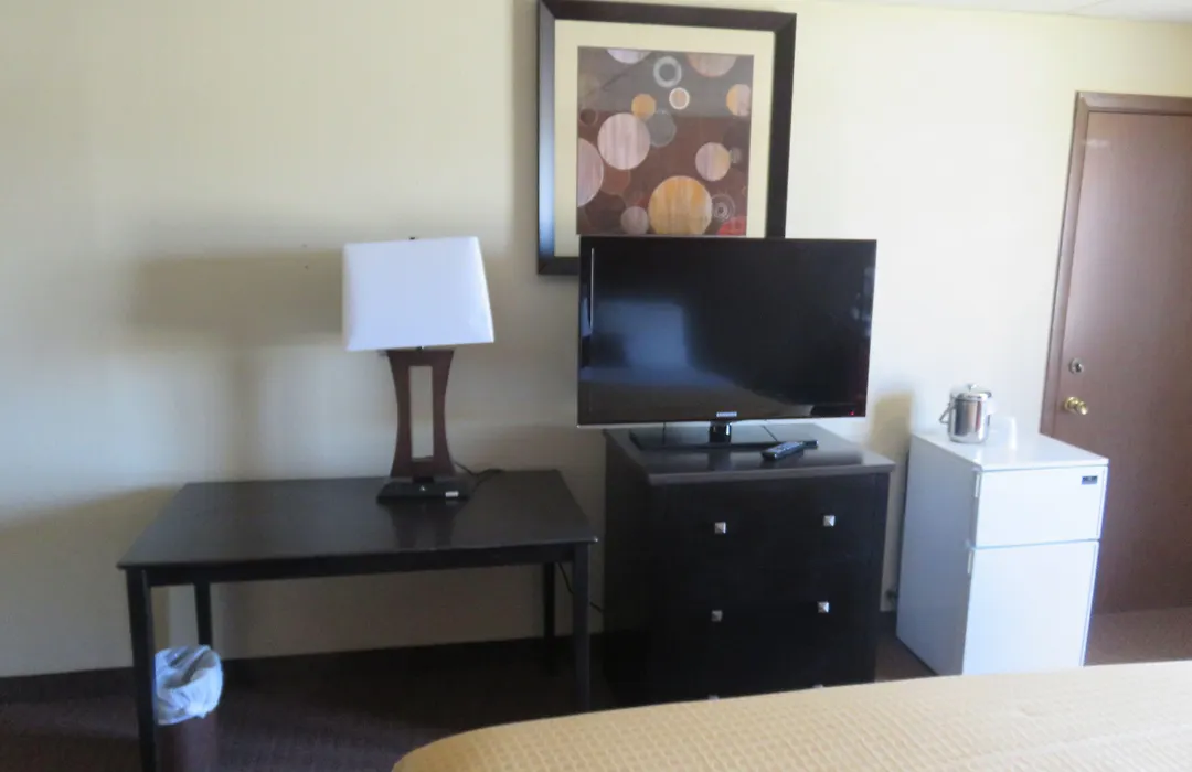 Americas Best Value Inn Story City-1