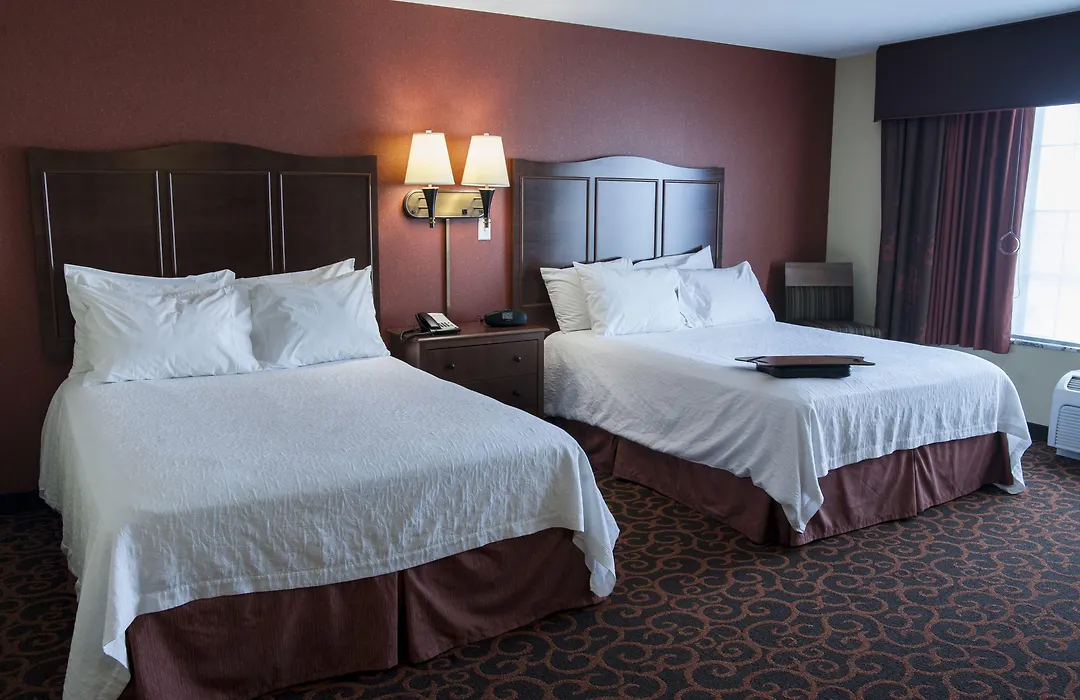 Hampton Inn & Suites Watertown-1