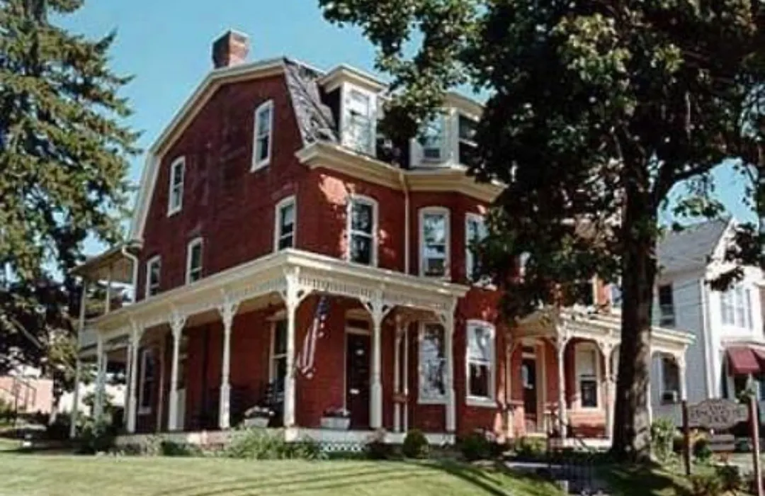 Brickhouse Inn B&B-1
