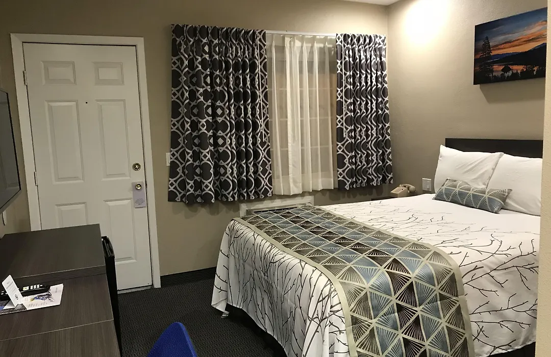 Black Jack Inn-1