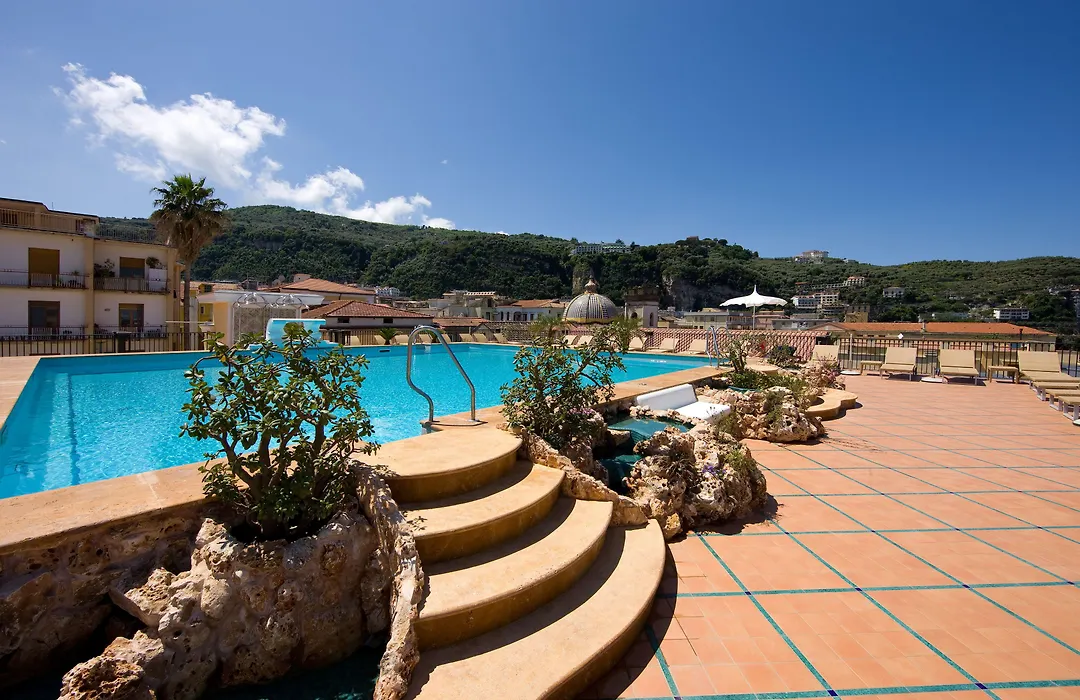 Grand Hotel La Favorita-1