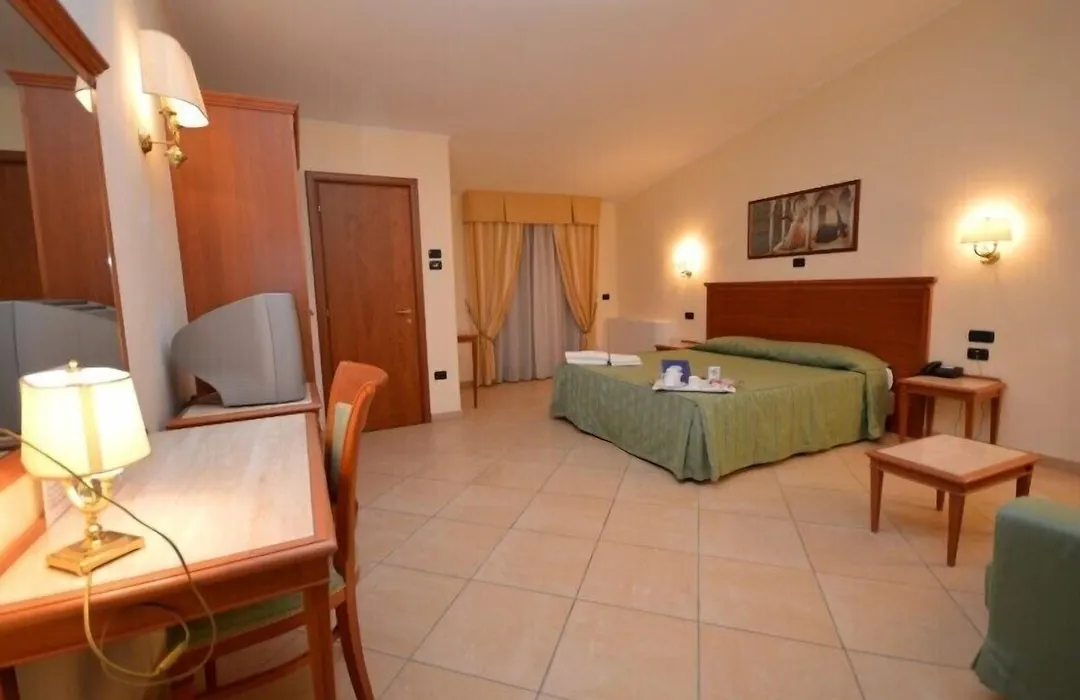 Hotel Residence Il Gabbiano-1