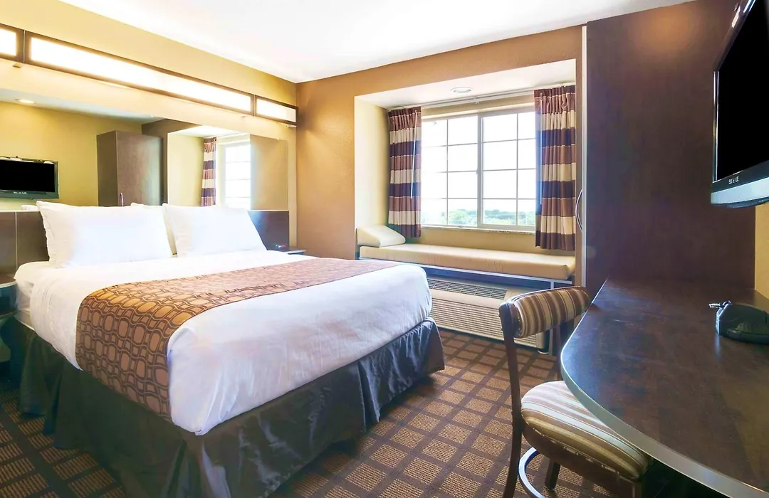 Microtel Inn & Suites By Wyndham Macon-1