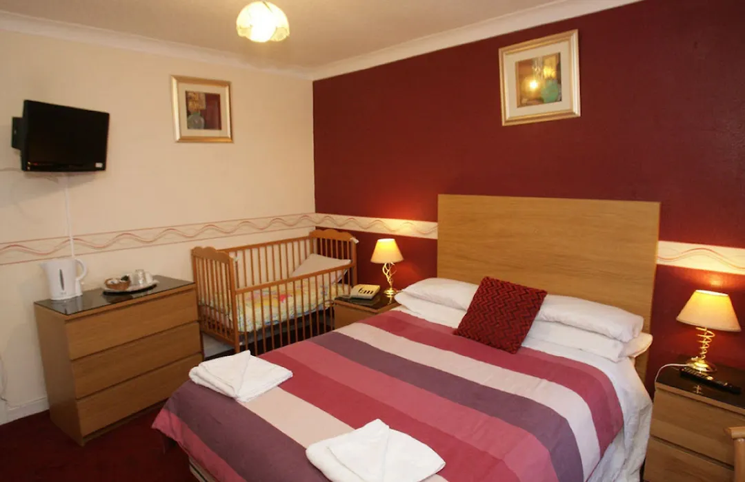 Clifton Hotel-1