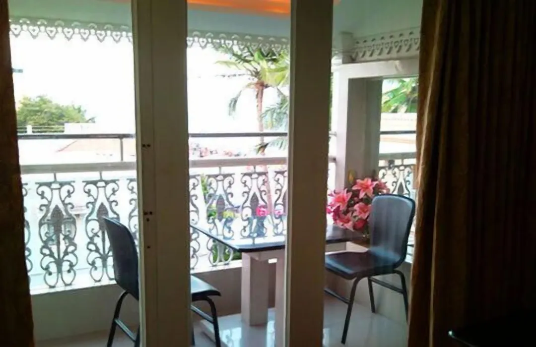 Lotus Bay View Hotel-1