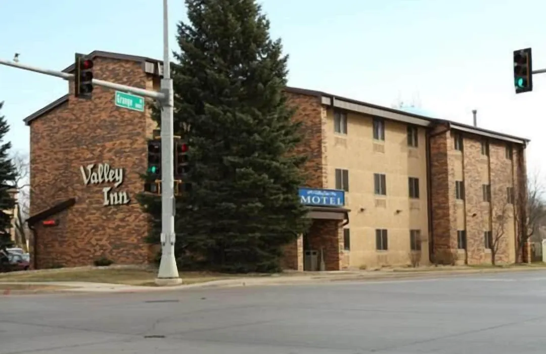 Valley Inn Sanford Medical Center-1