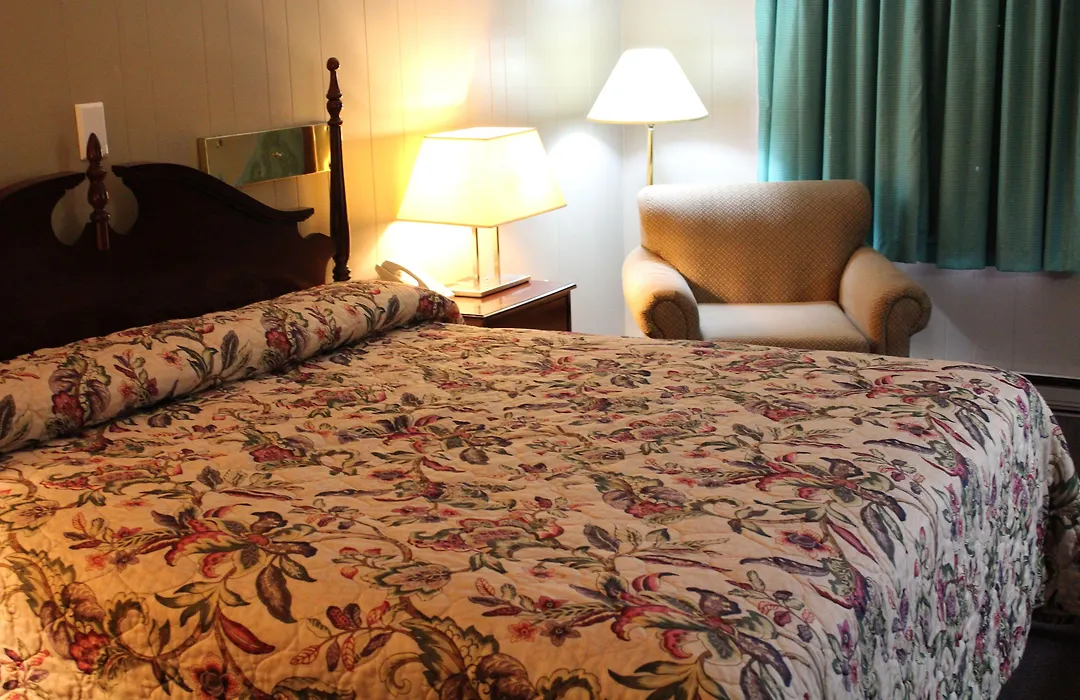 Colonial Inn Franklin-1
