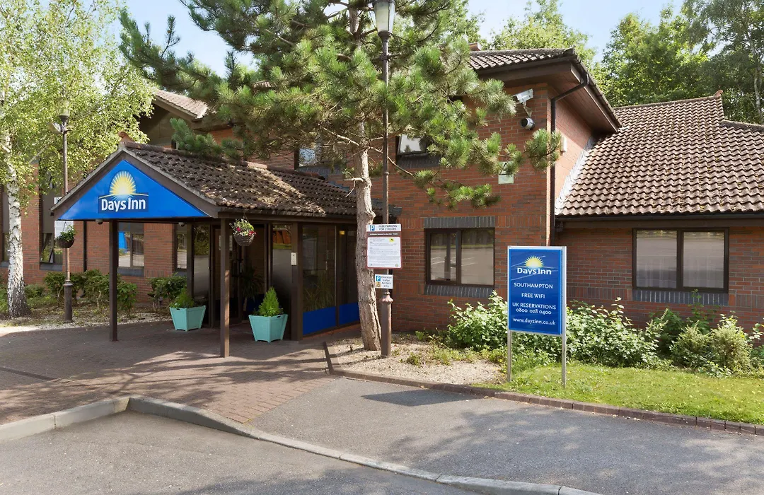 Days Inn Southampton Rownhams-1