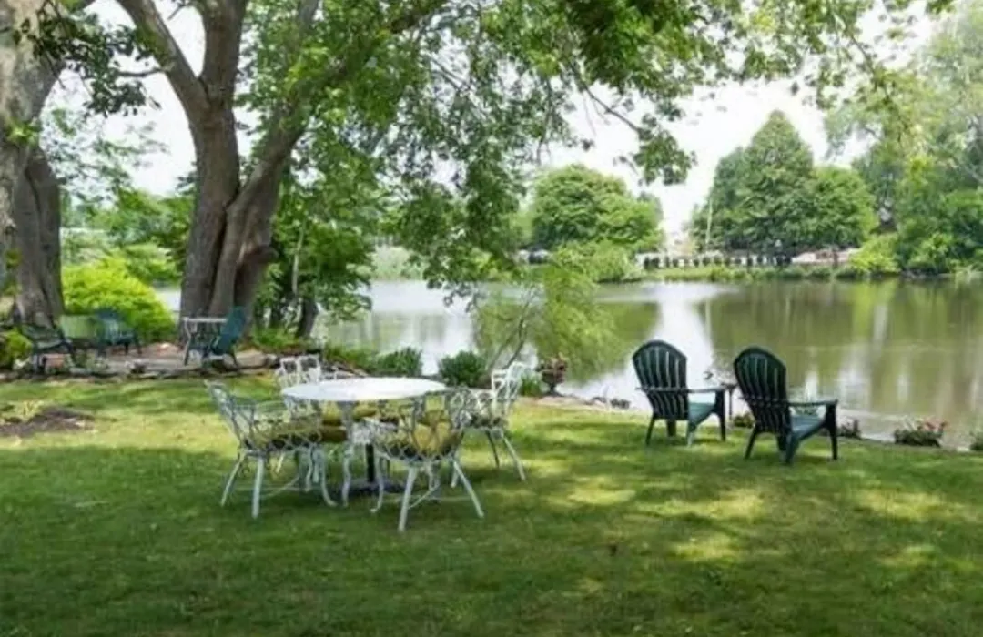 Walden On The Pond-1