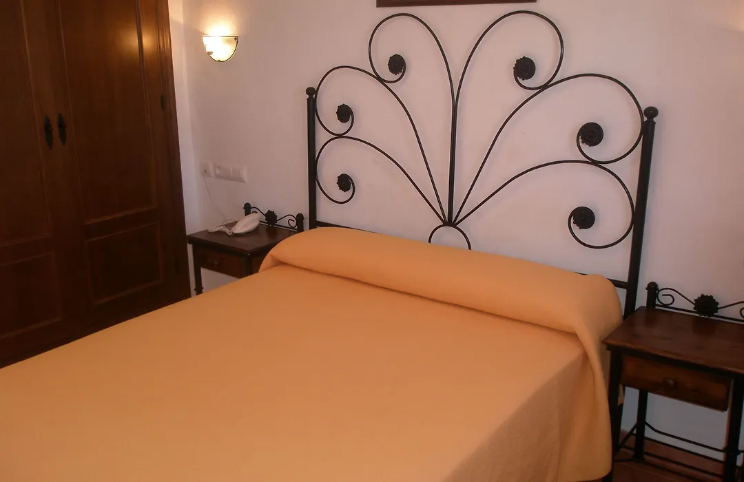 Hotel Cortijo Los Gallos-1