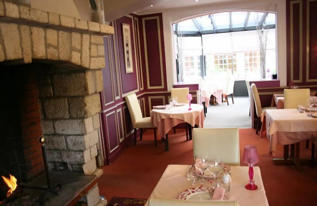 Logis Hôtel Restaurant l'Auberge Normande-1