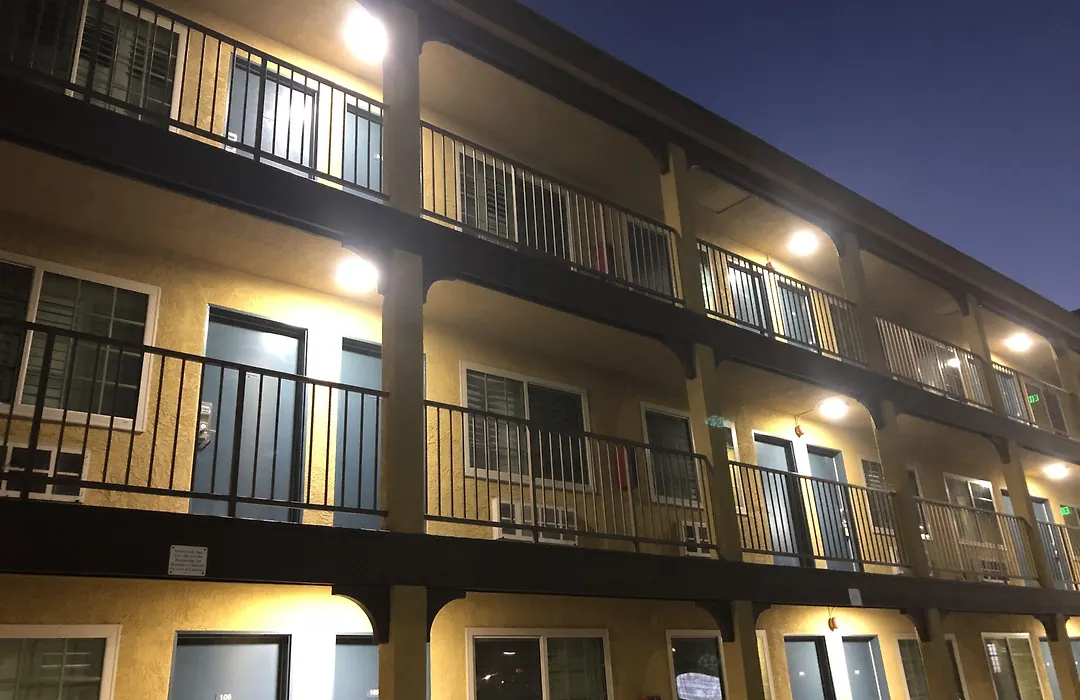 Simply Home Inn & Suites - Riverside-1