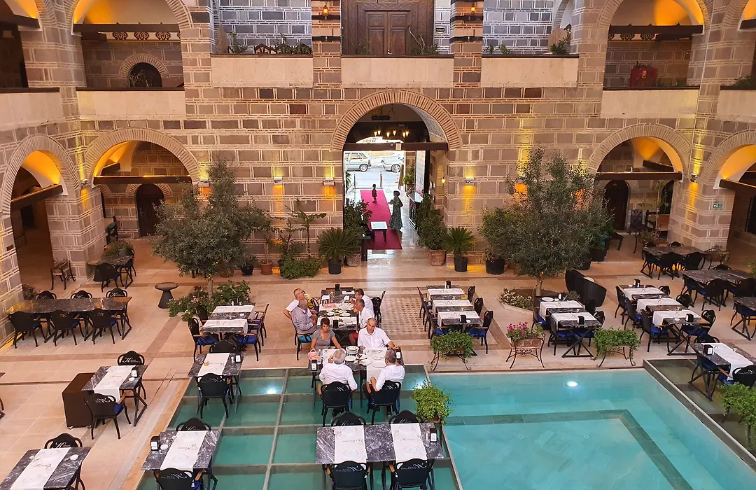 Cesme Kanuni Kervansaray Historical Hotel-1