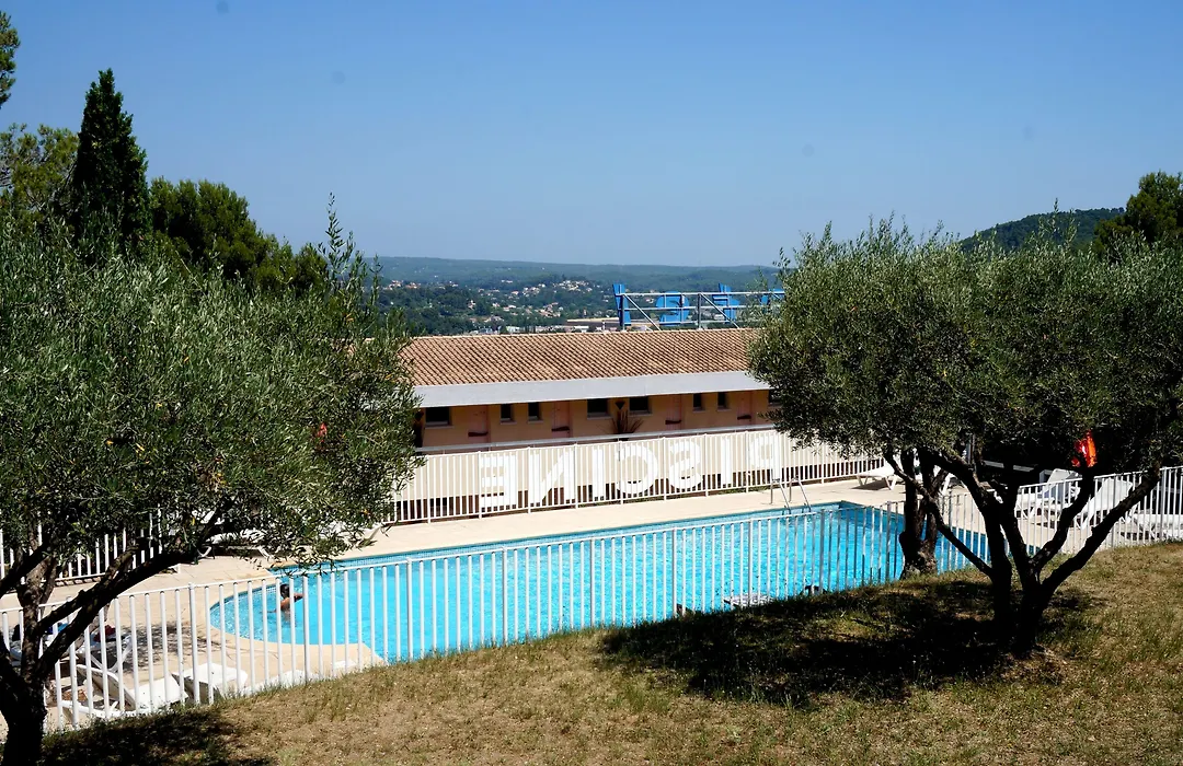 Logis Hotel Le Col De L'ange-1