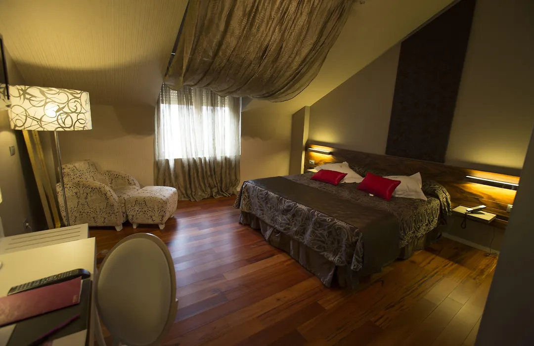 Hotel Af Pesquera-1
