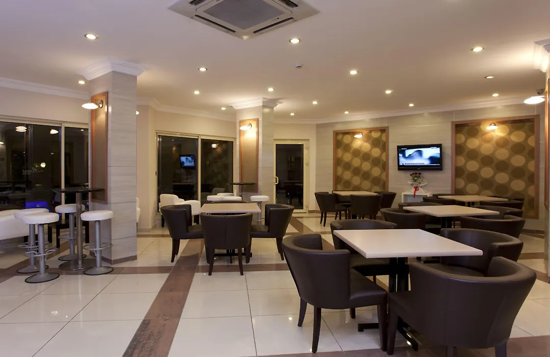 Remi Hotel-1