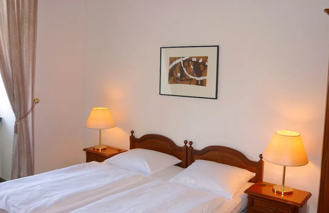 Hotel Schloss Spyker-1
