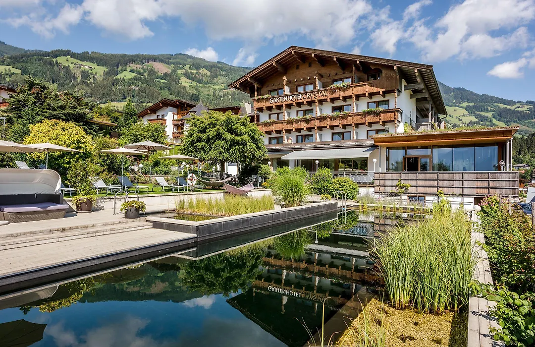 Gartenhotel Crystal-1