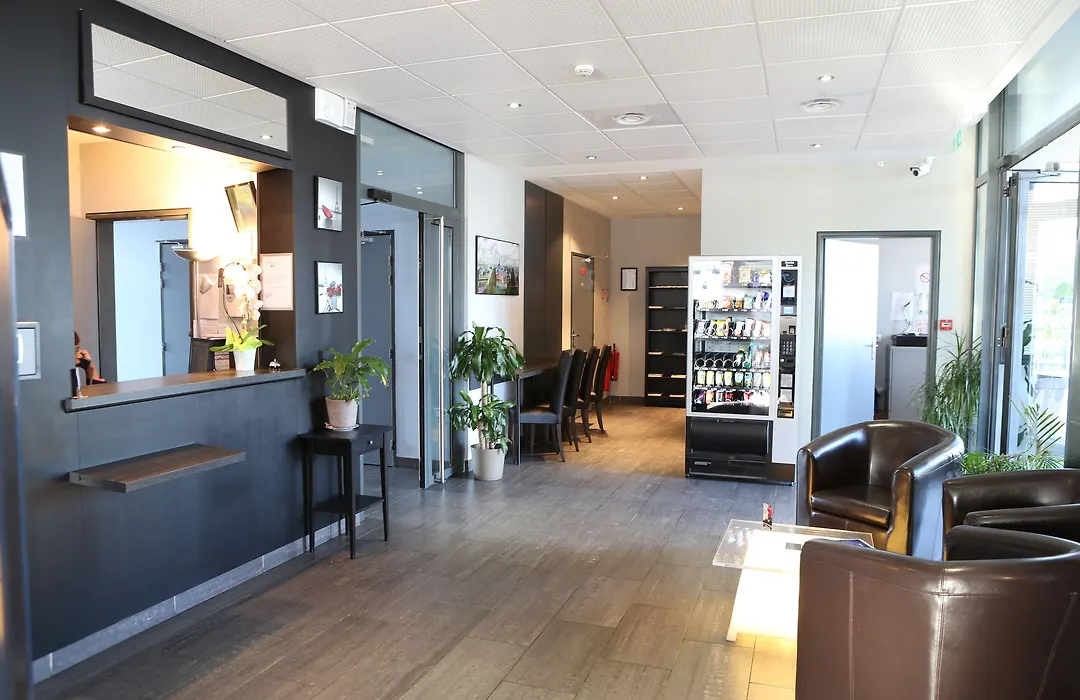 Adonis Paris Sud-1