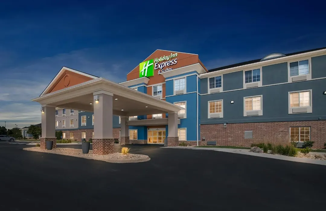 Holiday Inn Express Hotel & Suites Council Bluffs - Convention Center Area By Ihg-1