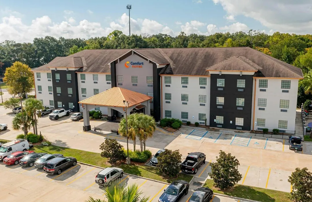 Comfort Suites Oil Center-1