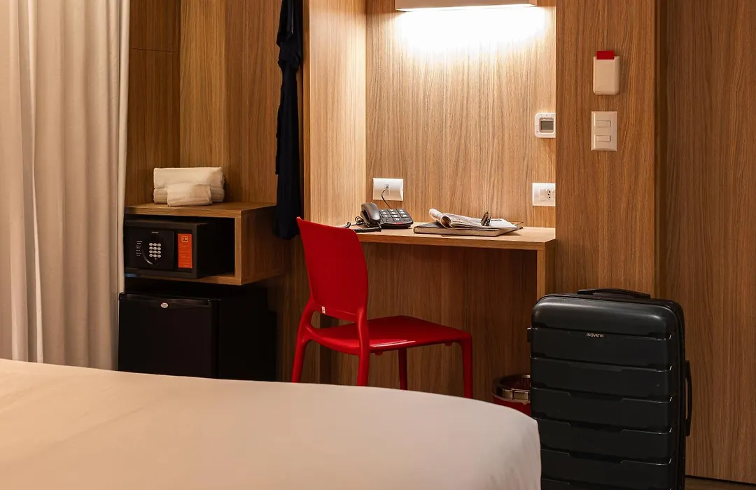 Hotel Moov Curitiba-1