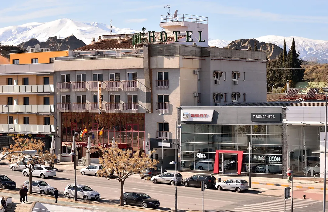 Hotel Mari Carmen-1