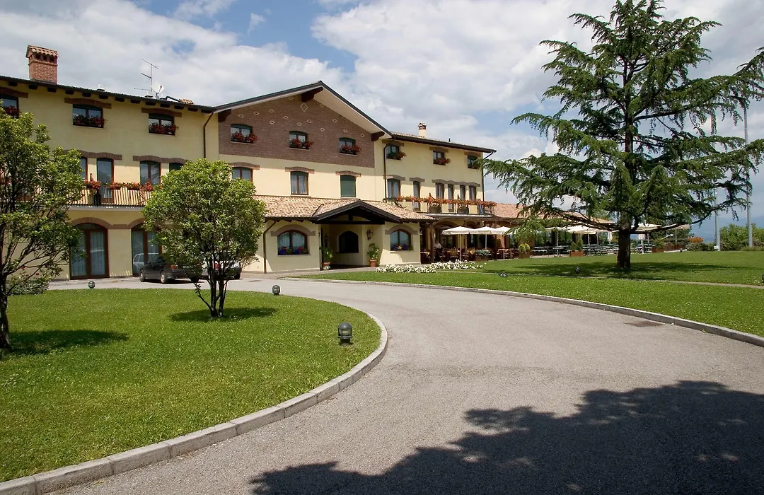 Relais Picaron-1