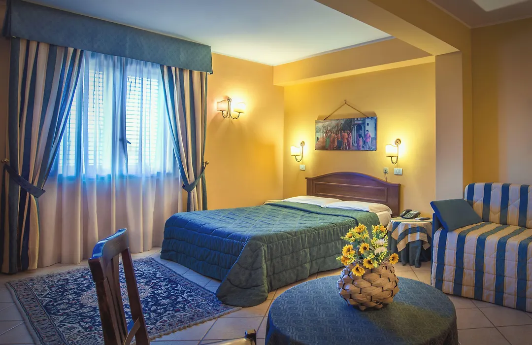 Greta Rooms Hotel-1