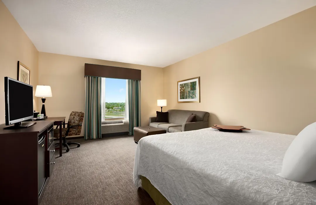 Hampton Inn Belton/Kansas City-1