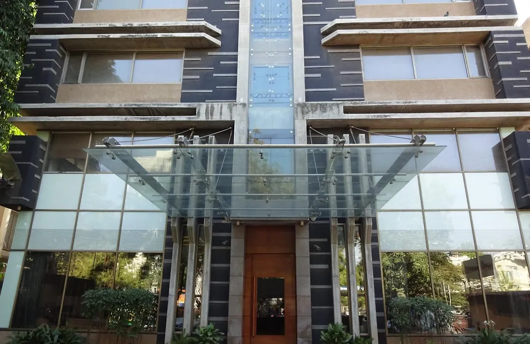 Hotel Cosmopolitan-1