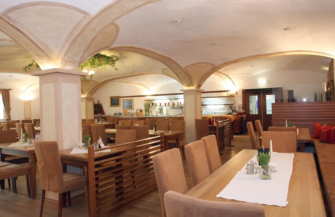 Farbinger Hof-1