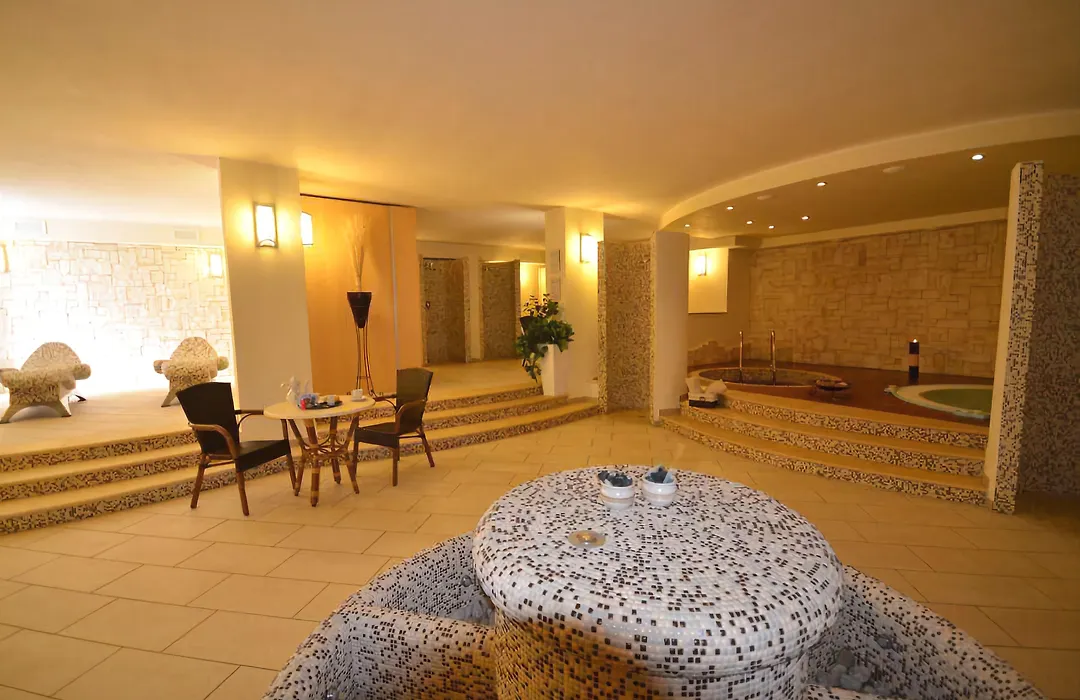 Limone Beach Resort-1