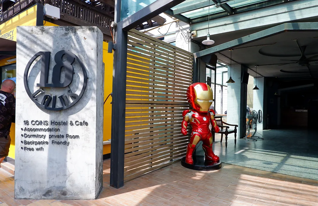 18 Coins Budget Hotel-1