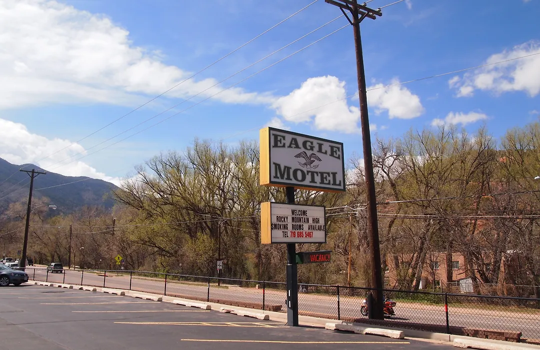 Eagle Motel-1