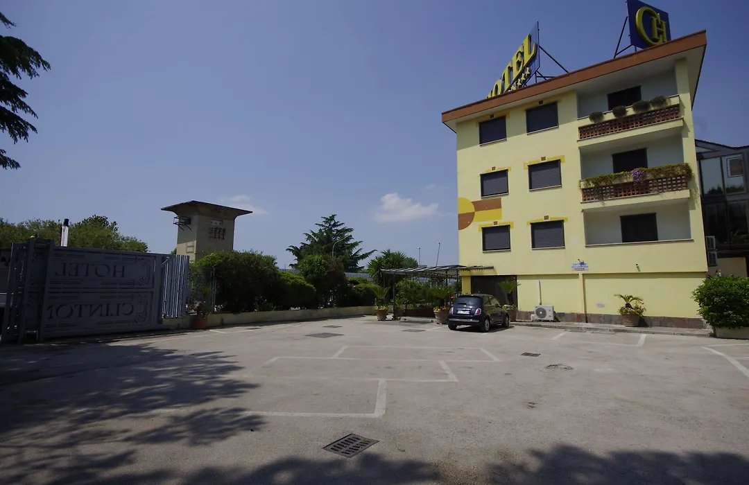 Hotel Clinton-1