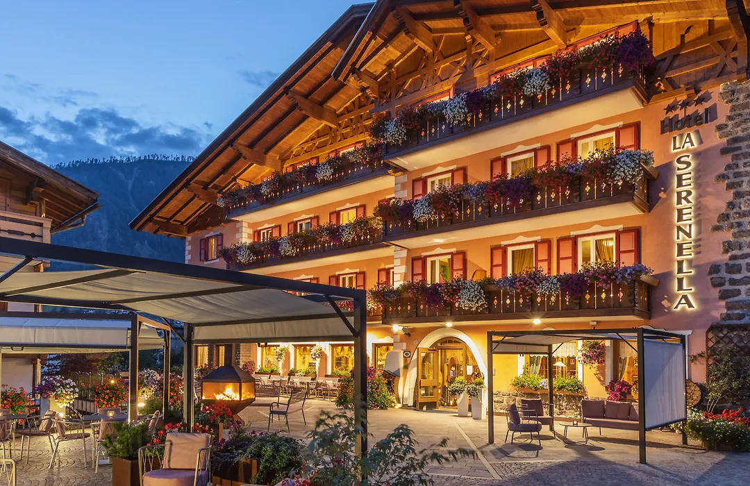 Hotel La Serenella-1
