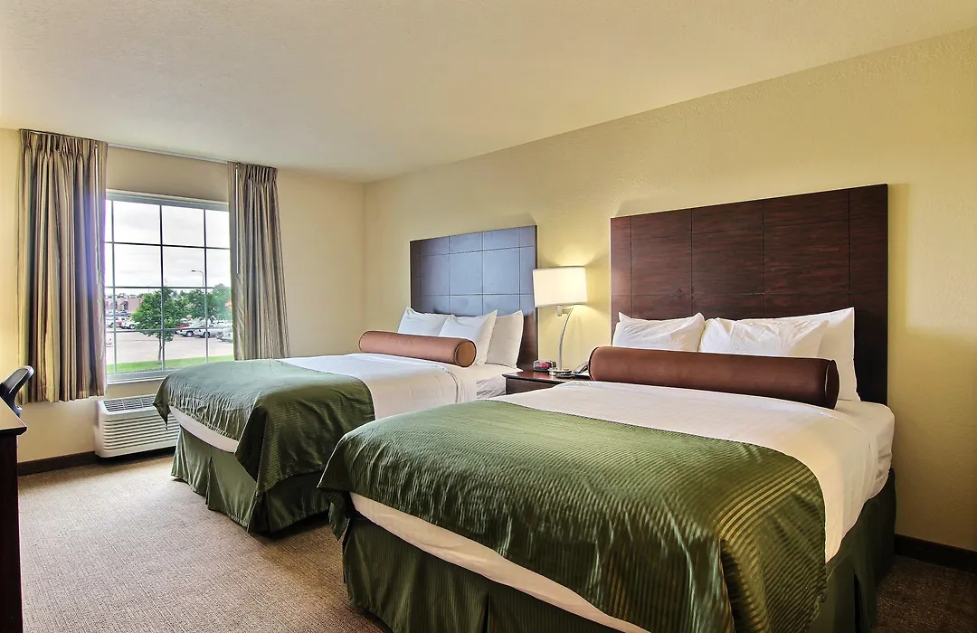 Amerivu Inn And Suites - Crookston-1