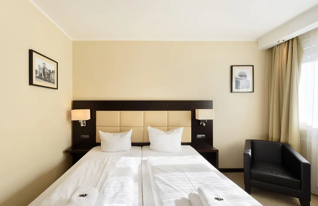Zi Hotel-1